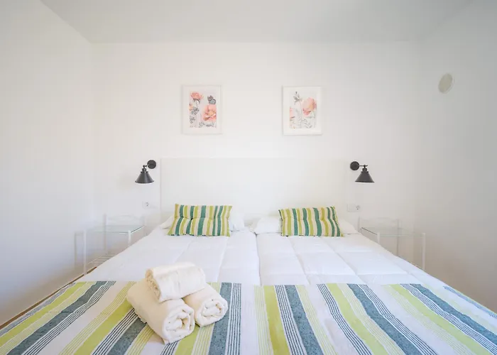 Moderno En Recien Reformado Apartment *